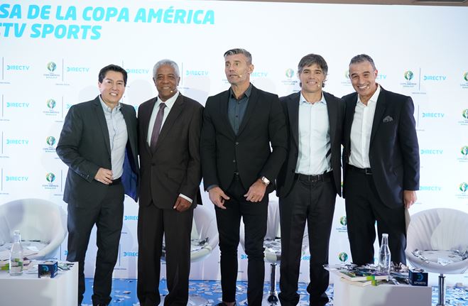 Tito Puccetti, Francisco Maturana, Sergio Goycochea, Adrián Magnoli y Mariano Díaz de Vivar, director general DirecTV Colombia.